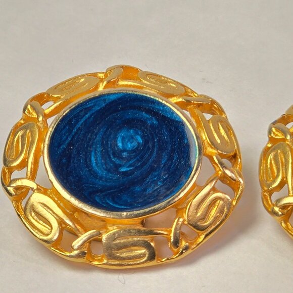 Vintage Blue Enamel Gold Tone Clip On Earrings Made in USA Retro Glam Jewelry - Picture 2 of 13